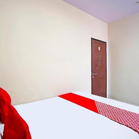Oyo 91415 De Wijaya Hotel Sidoarjo Esterno foto