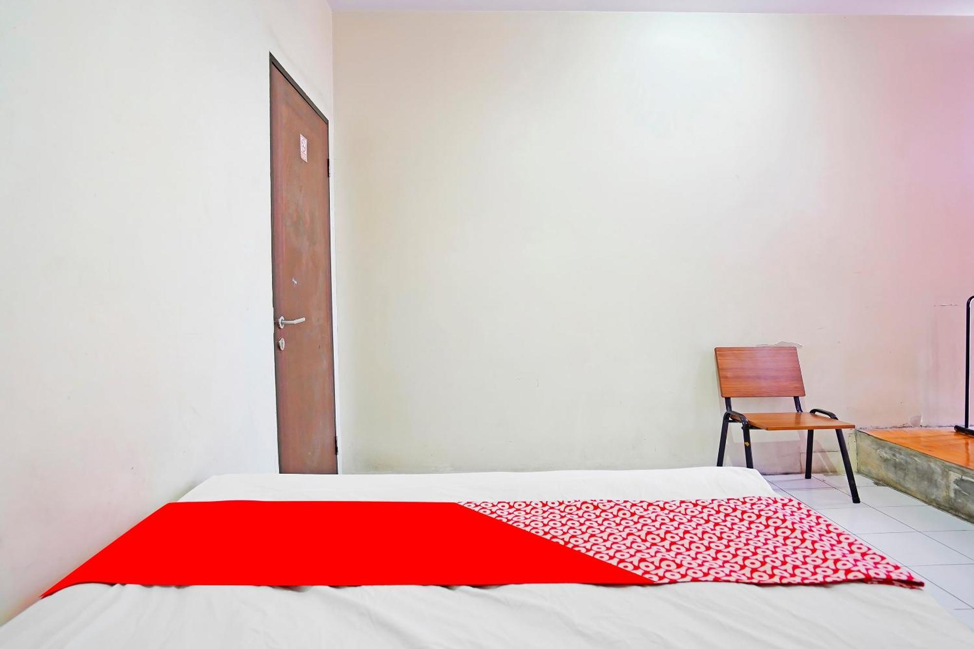 Oyo 91415 De Wijaya Hotel Sidoarjo Esterno foto