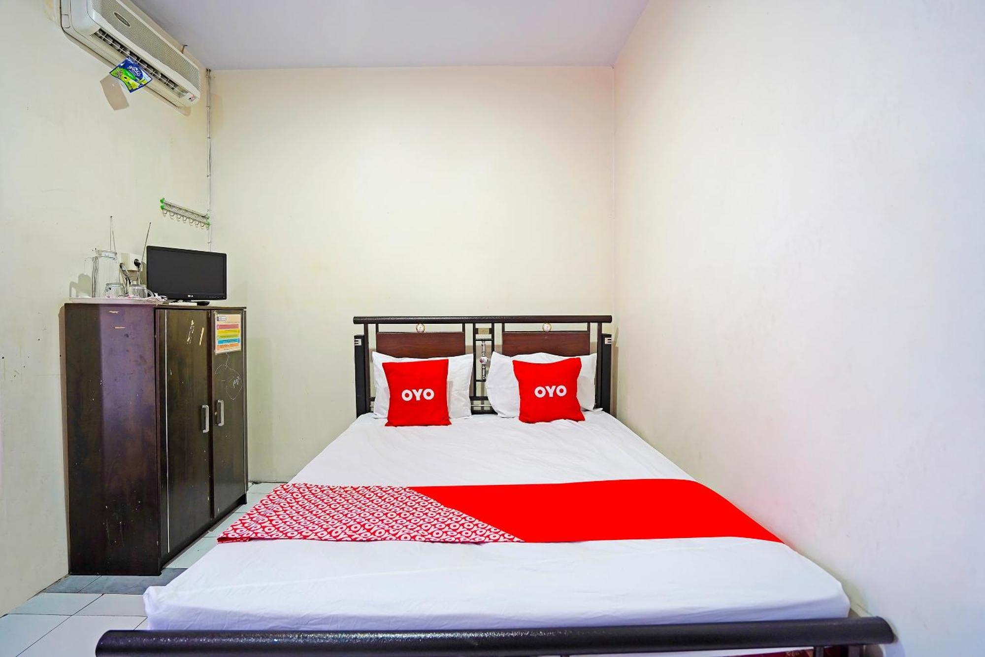 Oyo 91415 De Wijaya Hotel Sidoarjo Esterno foto